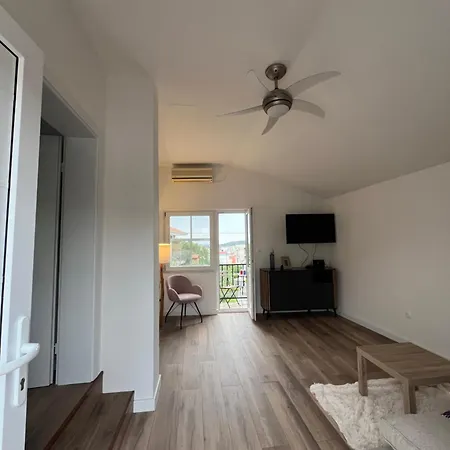 House Roza With Two * Trogir